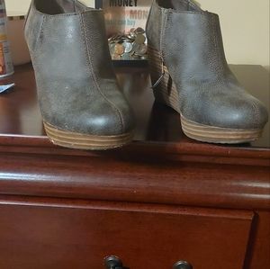 Dr. Scholls Wedge ankle boots